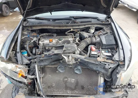 2010 Honda Accord 2.4 Lx from USA, damaged, VIN 1HGCP2F32AA182187